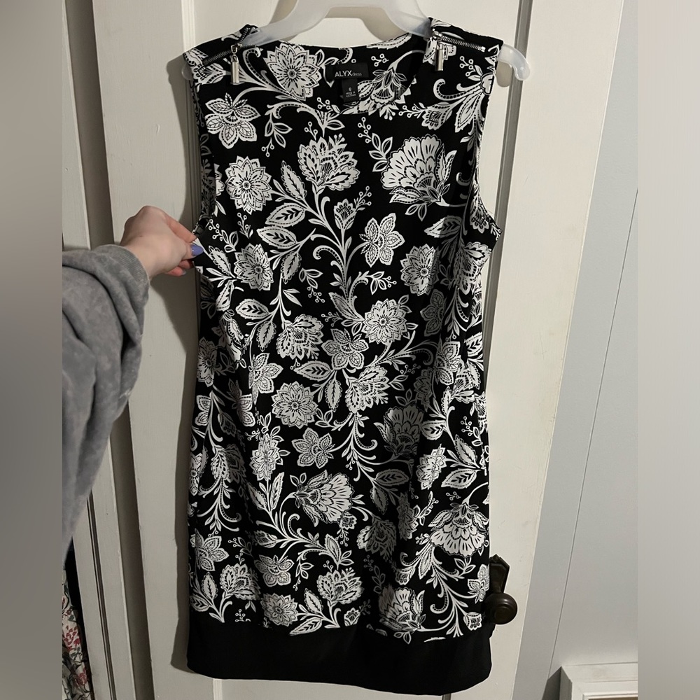 Women’s Dress